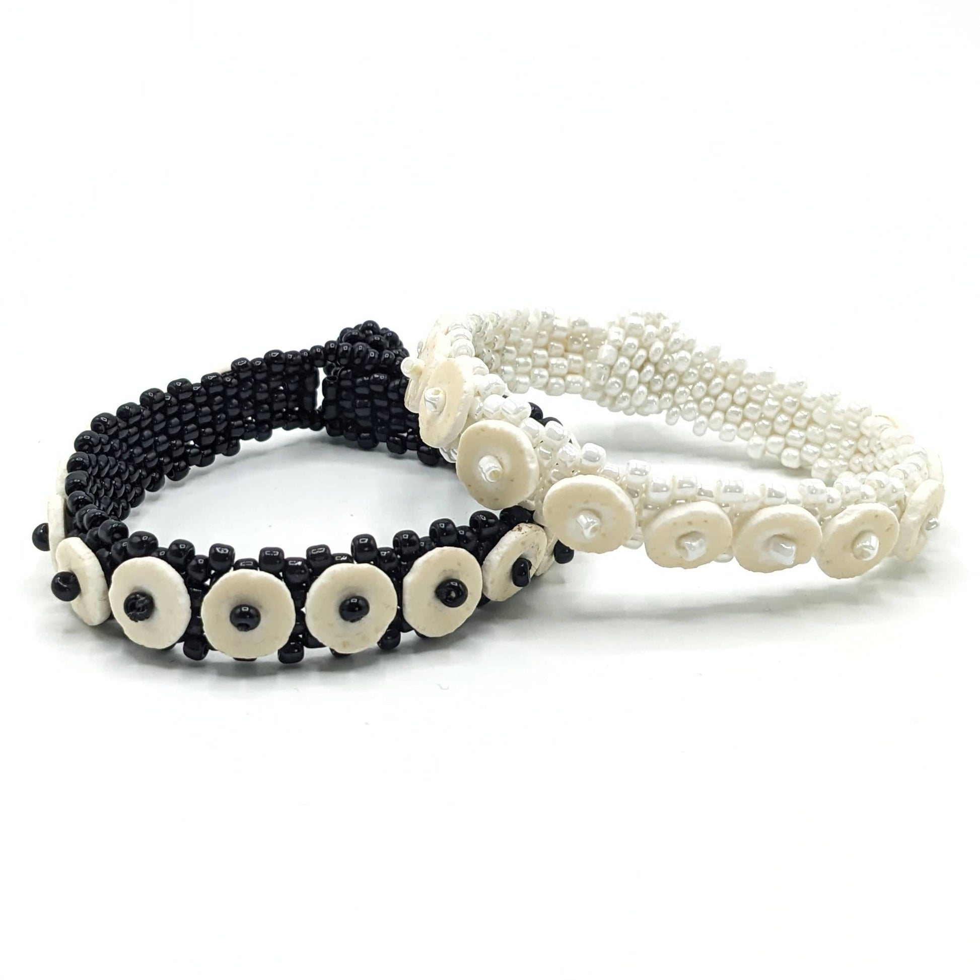 BEVERLY SMART Princesa Bracelet discret en perles durables faites en coquille d'œuf d'autruche