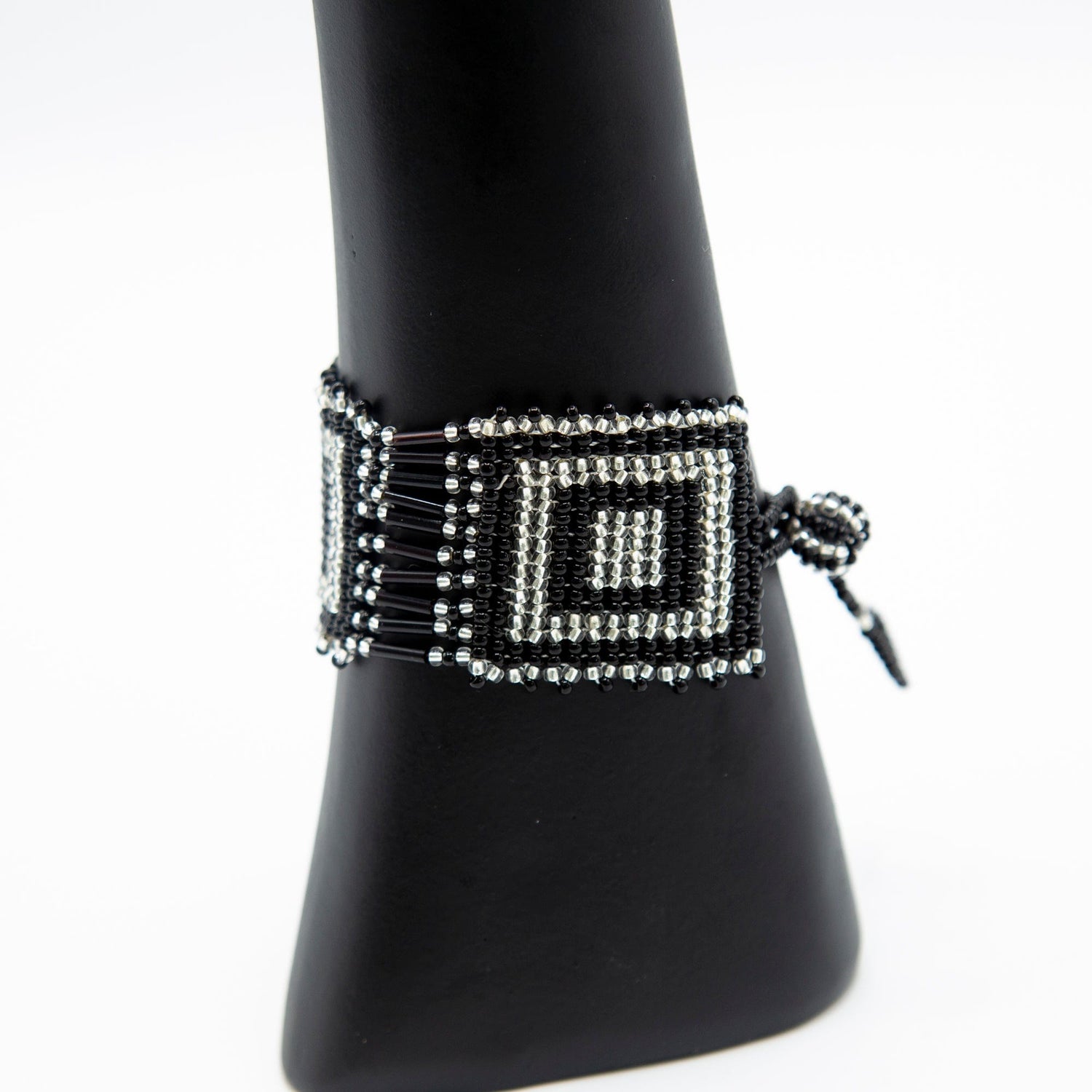 BEVERLY SMART Argent/Noir Bracelet en carrés de perles