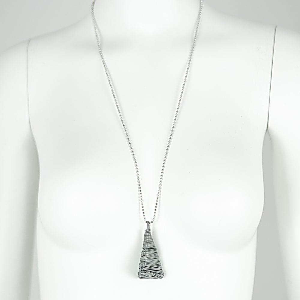 BEVERLY SMART Charms & Pendants Collier pendentif de pyramide en fil de fer