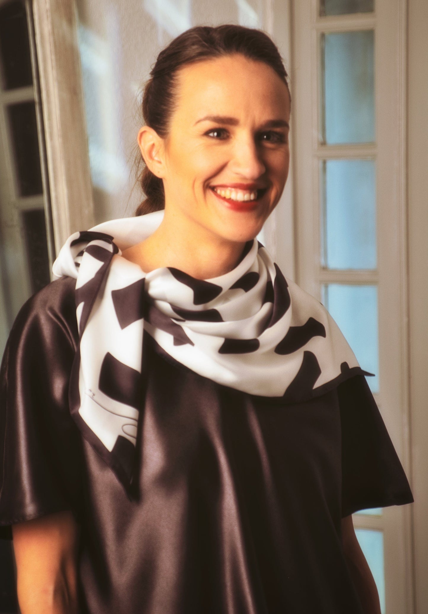 BEVERLY SMART foulard FOULARD en soie - édition limitée, signé Beverly Smart