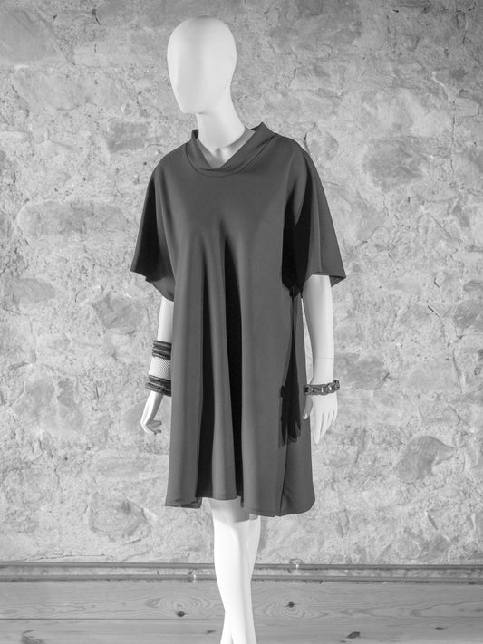 BEVERLY SMART robe ROBE noire, dans le biais, taille unique